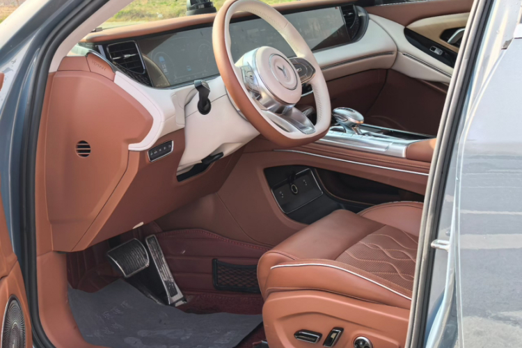 岚图汽车 岚图FREE 2023款 四驱超长续航增程版中控内饰7002