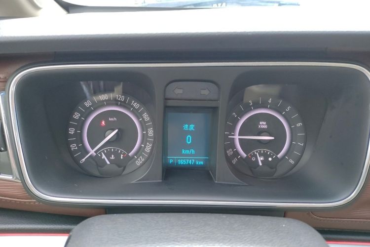 别克GL8 2018款 28T 豪华型 国VI中控内饰15