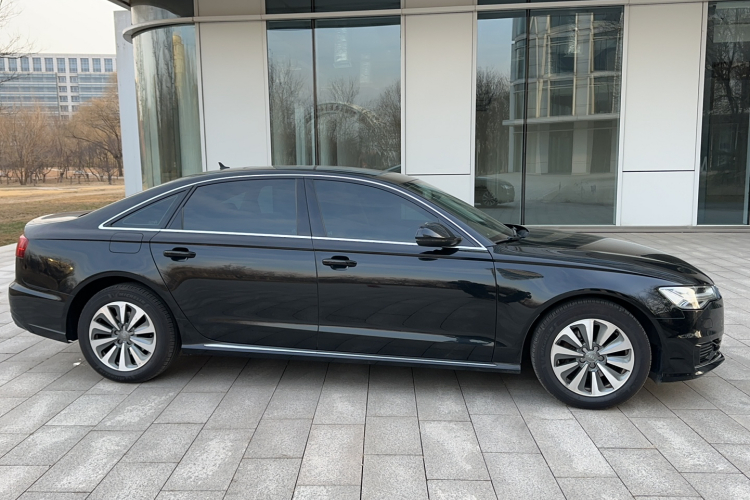 奥迪A6L 2017款 TFSI 舒适型车身外观6002