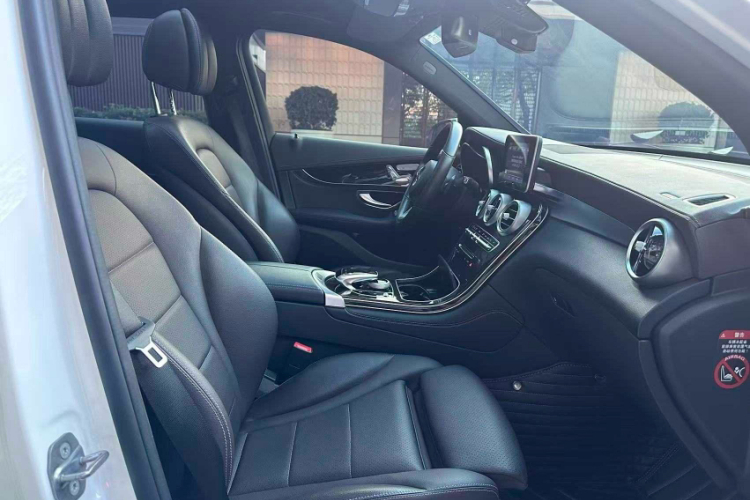 奔驰GLC 2018款 GLC 260 4MATIC 豪华型车身外观6007