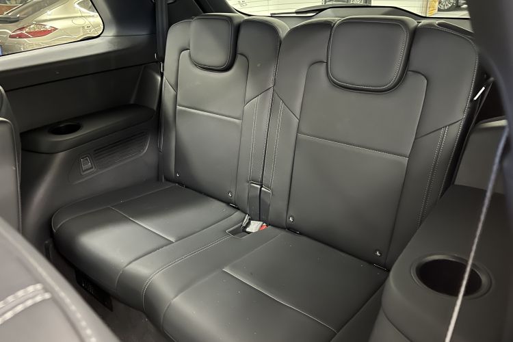 理想汽车 理想ONE 2021款 增程6座版中控内饰7012