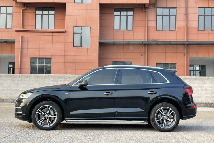 奥迪Q5L 2018款 40 TFSI 荣享时尚型 国V车身外观6001