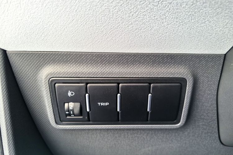 吉利银河 2024款 熊猫mini 200km 耐力熊中控内饰7012