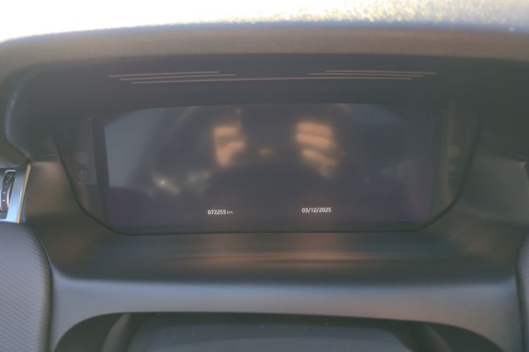 路虎 发现运动版 2020款 249PS R-Dynamic 性能版中控内饰15