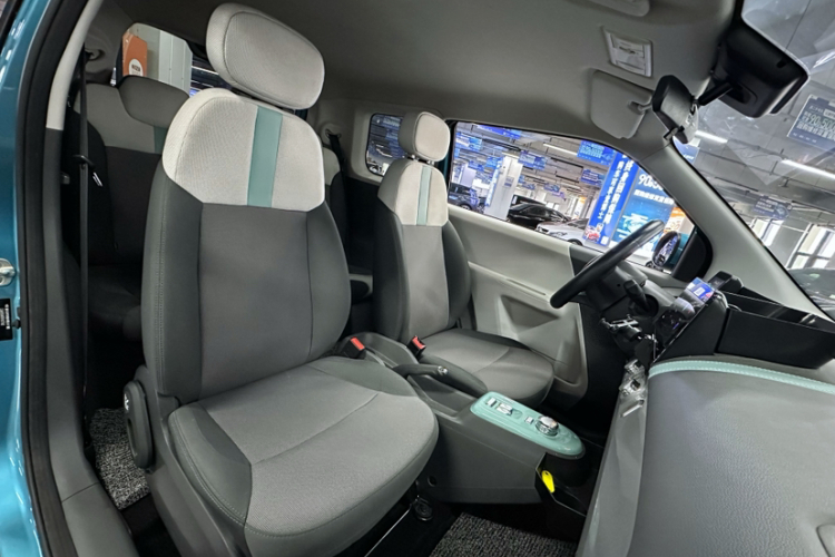 长安启源 长安Lumin 2022款 210km 香甜款中控内饰7008