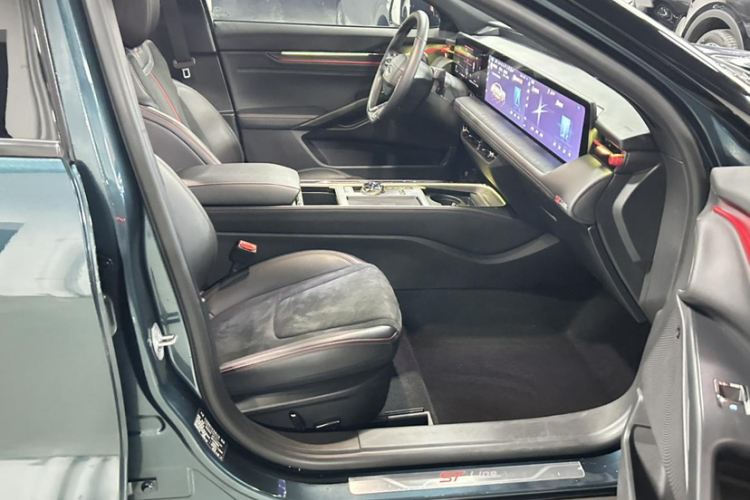 福特 蒙迪欧 2023款 1.5T E-混动 ST-Line中控内饰7007