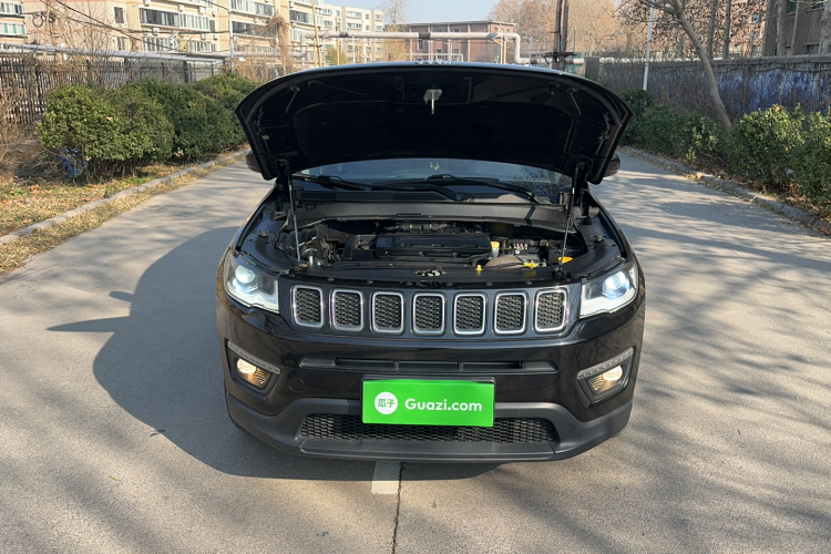 Jeep 指南者 2017款 200T 自动家享版局部细节24