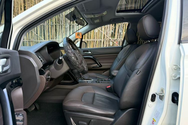 广汽传祺 传祺GS4 2017款 235T 自动两驱豪华智联版中控内饰7004