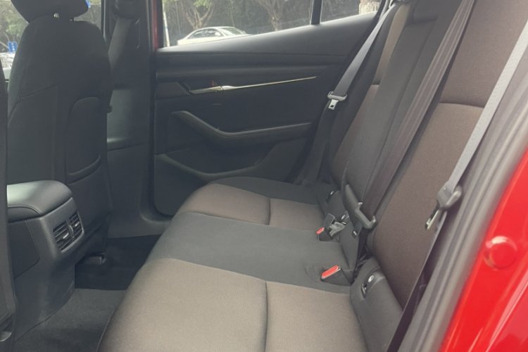 马自达3 昂克赛拉 2021款 2.0L 自动质炫版中控内饰7003