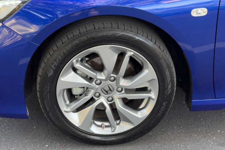 本田 雅阁 2018款 230TURBO 舒适版 国V车身外观6008