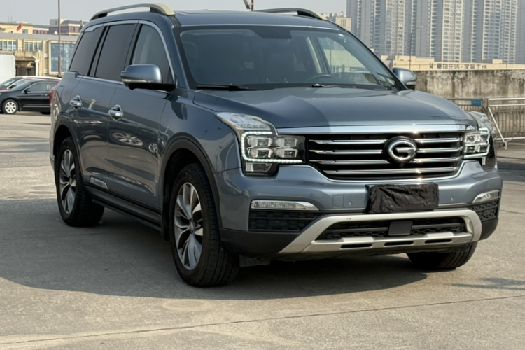 广汽传祺 传祺GS8 2017款 320T 两驱豪华智联版（七座）车身外观6005