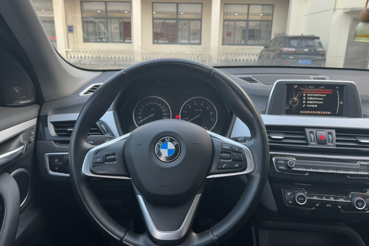 宝马X1 2016款 sDrive18Li 尊享型局部细节13