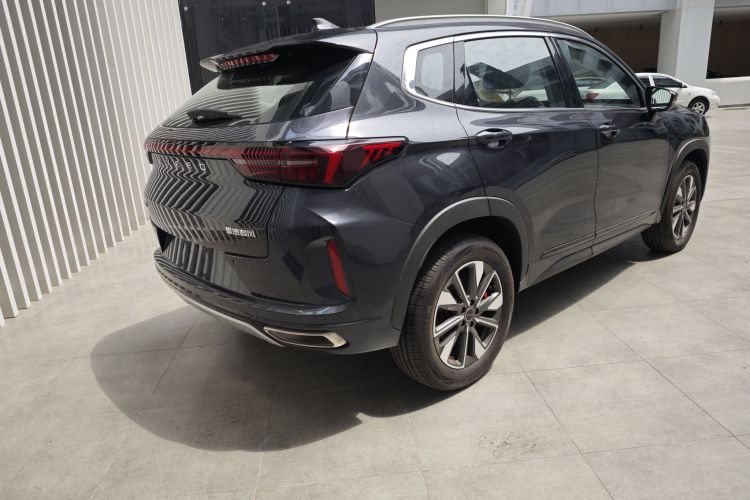 星途追风 2024款 1.5T CVT迅捷版车身外观6006