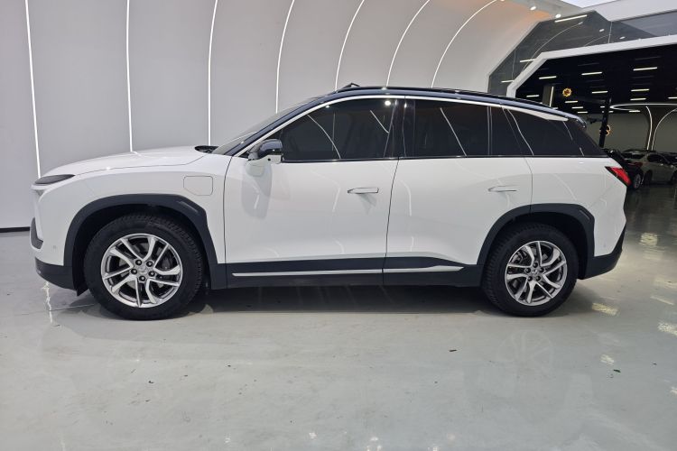 蔚来ES6 2020款 420KM 运动版车身外观6006