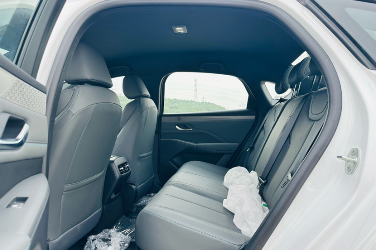 比亚迪 秦PLUS 2025款 DM-i 智驾版 55KM领先型中控内饰7003