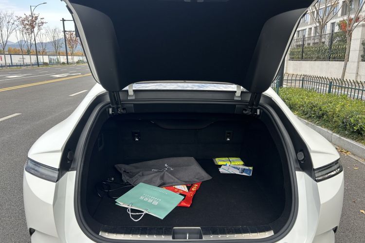 阿维塔12 2024款 700 三激光后驱奢享版中控内饰7011