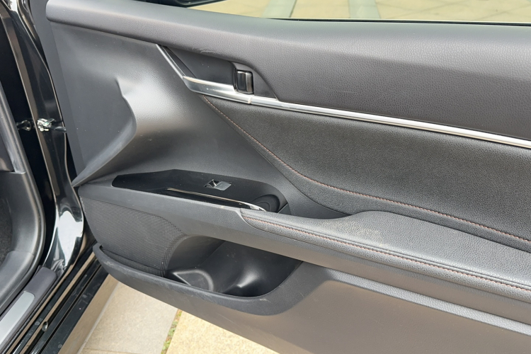 丰田 凯美瑞 2021款 2.0G 豪华版中控内饰7011