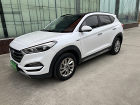 现代 途胜 2018款 1.6T 双离合两驱15周年特别版