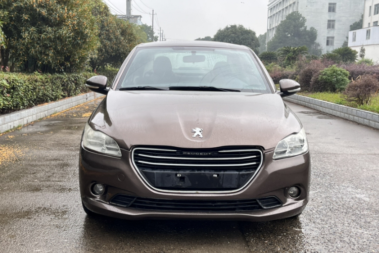 标致301 2014款 1.6L 自动舒适版车身外观6004