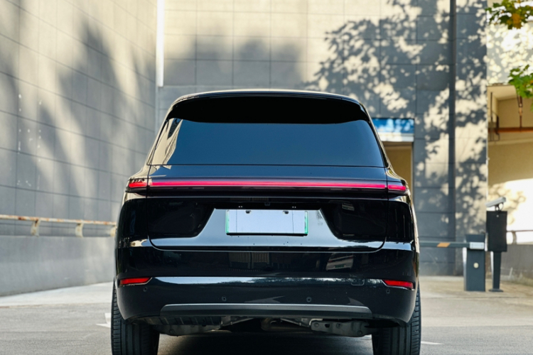 理想汽车 理想L9 2024款 Ultra车身外观6001