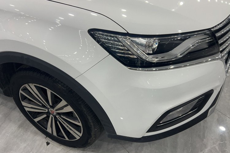 荣威RX5 2020款 20T 自动4G互联超越版车身外观6003