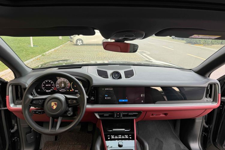 保时捷 2024款 Cayenne 3.0T中控内饰7002