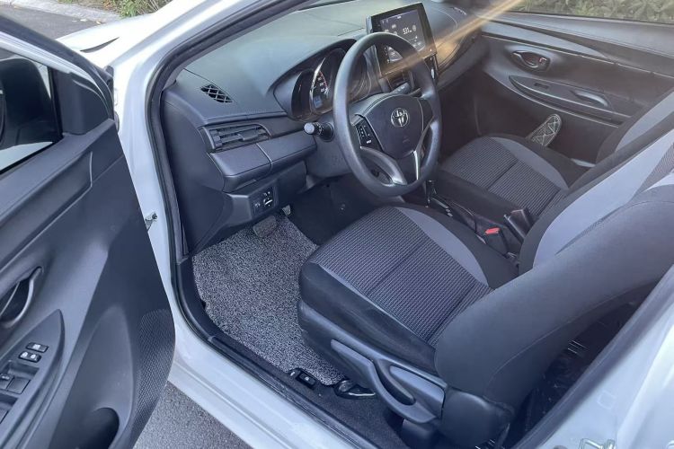 丰田 威驰 2021款 1.5L CVT创行版中控内饰7002