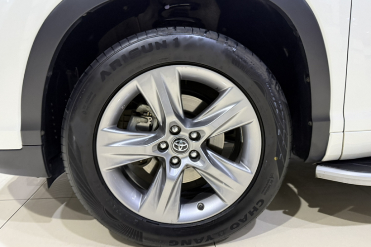 丰田 汉兰达 2018款 2.0T 四驱豪华版 7座 国VI车身外观6003