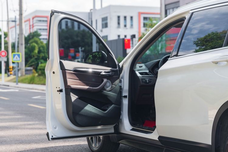 宝马X1 2021款 改款 sDrive25Li 领先型中控内饰7002