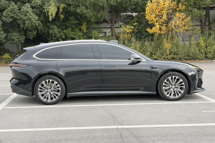 蔚来ET5T 2023款 75kWh Touring车身外观6002