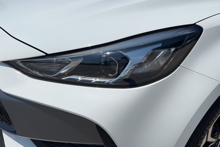 名爵 MG5 2023款 180DVVT 手动风尚版车身外观6007