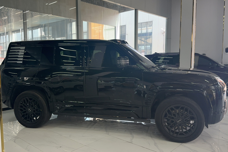 仰望U8 2023款 豪华版车身外观6002