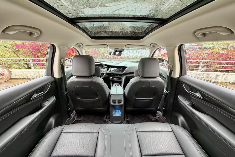 别克 2023款 昂科威Plus 652T 五座豪华型中控内饰7005