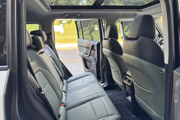 奇瑞iCAR 03 2024款 401km 两驱标准进阶版中控内饰7002