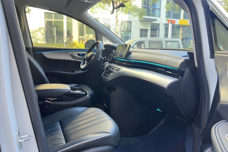 荣威iMAX8 2021款 400TGI 旗舰版中控内饰7008