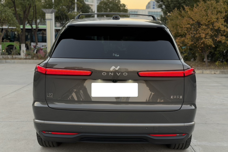 乐道L90 2025款 Max 六座版车身外观6007