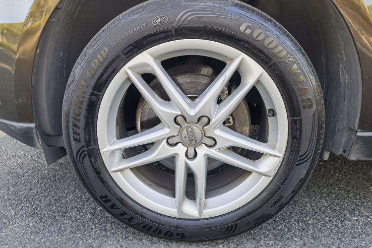 奥迪Q5 2017款 40 TFSI 技术型车身外观6010