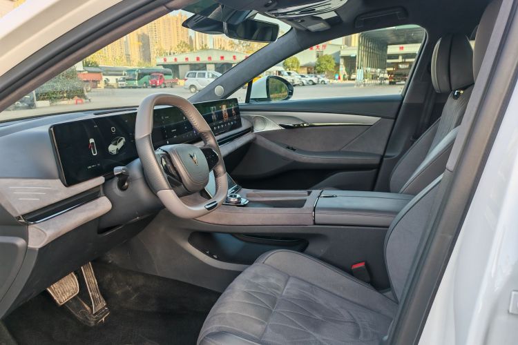 岚图汽车 岚图追光 2023款 四驱长续航版中控内饰7005