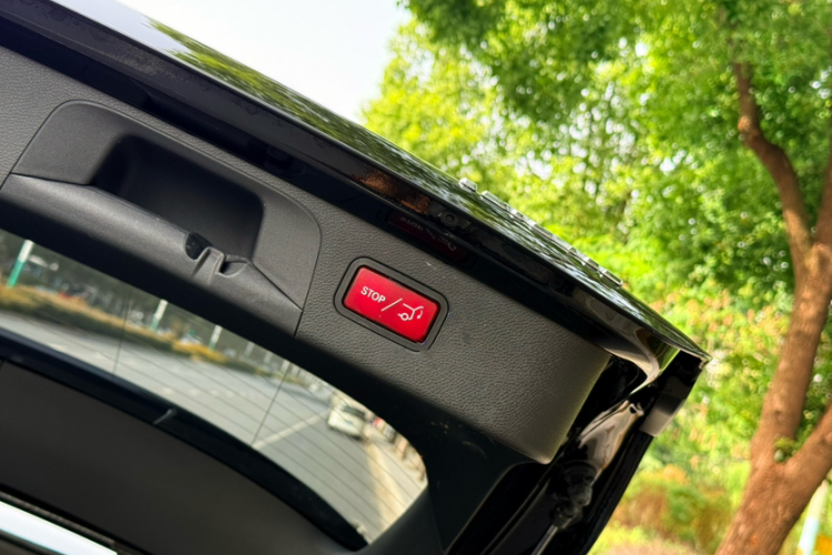 奔驰GLC 2020款 改款 GLC 260 L 4MATIC 动感型车身外观6004