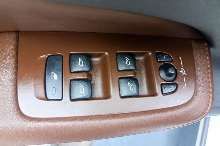 沃尔沃V60 2024款 B5 智远豪华版局部细节9007