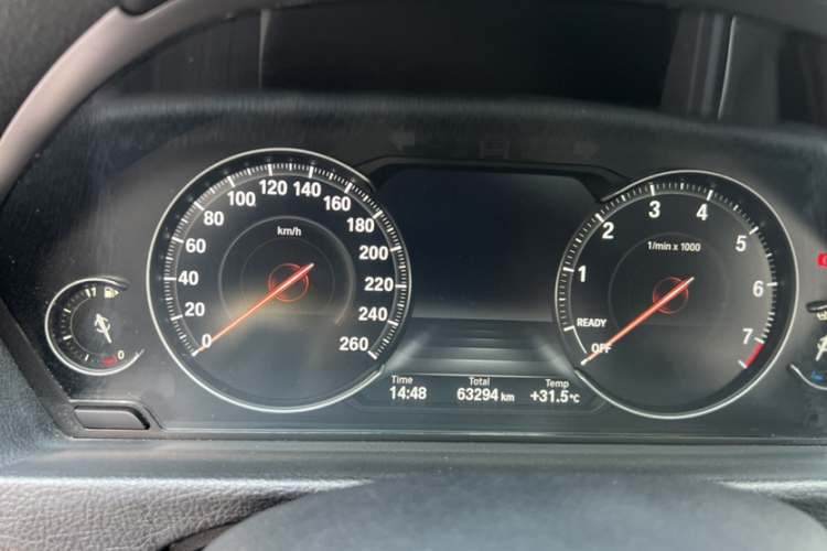 宝马3系 2018款 320Li M运动曜夜版中控内饰15