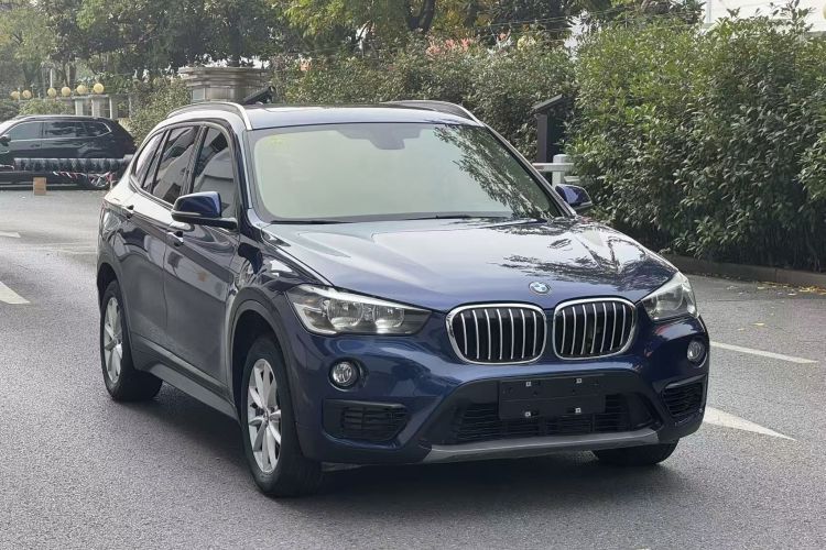 宝马X1 2018款 sDrive18Li 时尚型车身外观6002