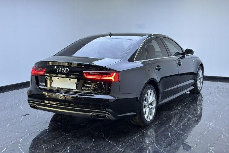 奥迪A6L 2018款 30周年年型 35 TFSI 时尚型车身外观6001