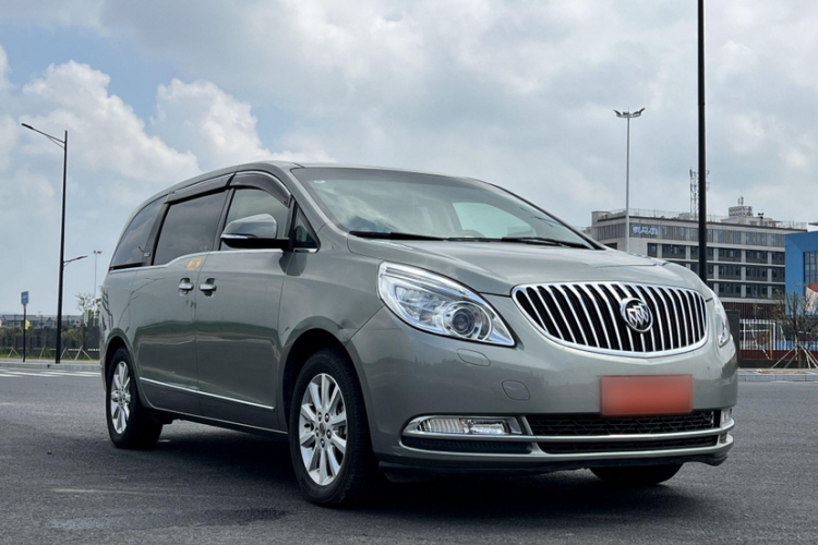 别克GL8 2013款 3.0L XT豪华商务旗舰版车身外观6002