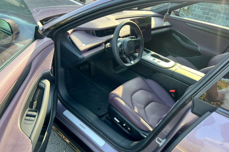 小米汽车 小米SU7 2024款 后驱长续航智驾版中控内饰7003