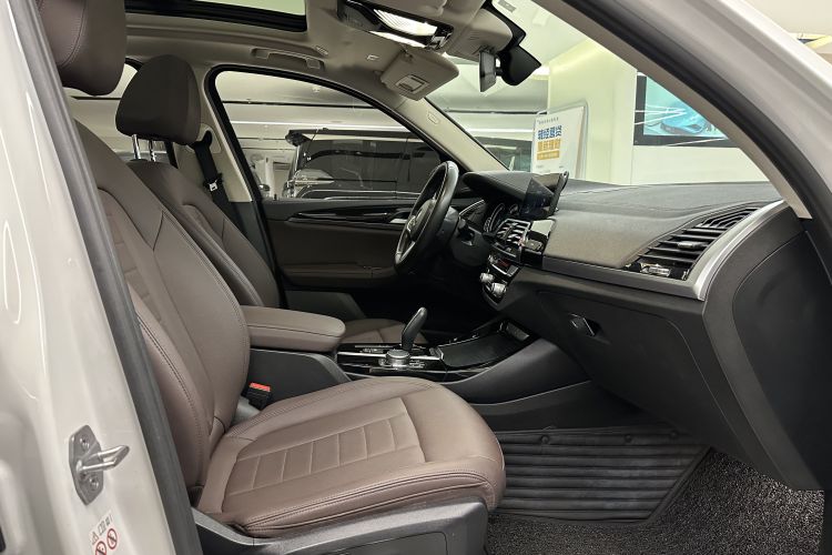 宝马X3 2018款 xDrive25i M运动套装 国V中控内饰7009