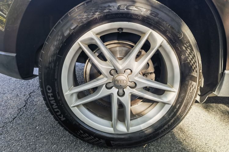 奥迪Q5 2017款 40 TFSI 技术型车身外观6009