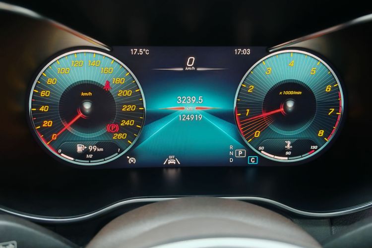 奔驰GLC 2020款 改款 GLC 300 L 4MATIC 动感型中控内饰15