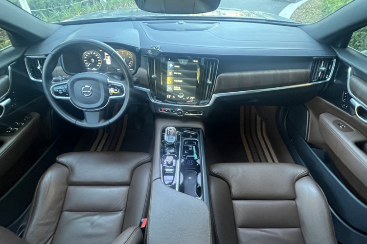 沃尔沃S90 2021款 B5 智远豪华版中控内饰7009