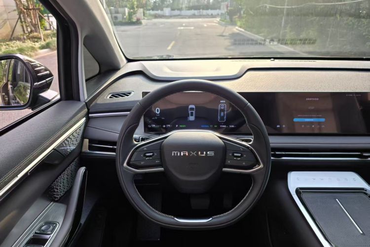上汽大通MAXUS 大家7 2024款 超混 超长续航版 臻享版中控内饰7009